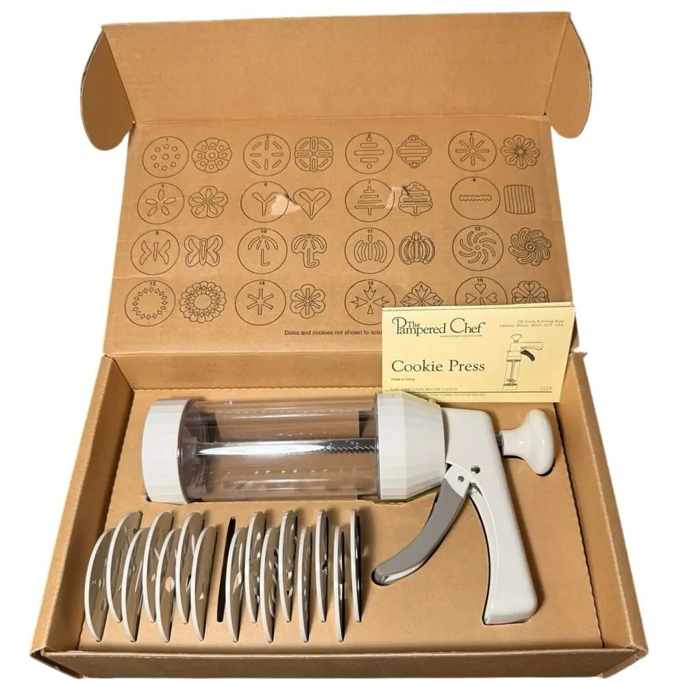 The Pampered Chef Cookie Press 1525 Spritz Maker 15 of 16 Discs Box Manual